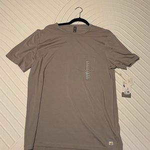 Vuori t-shirt tee